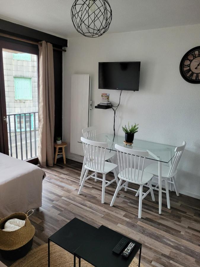 Plein Centre-ville Wifi Appartement *